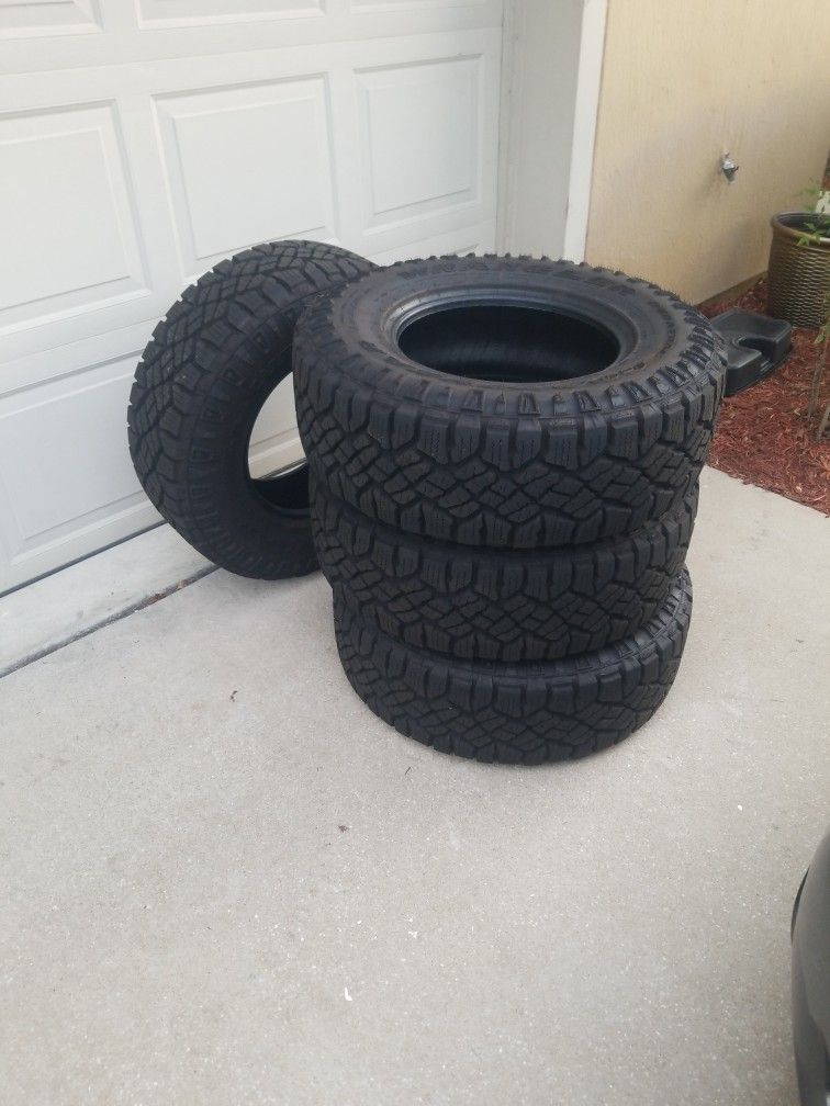 Tacoma Tires Goodyear Wrangler Duratrac 265/70/R16