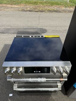 Ge Cafe 30 Inch Slide-In Induction Smart Range with 5 Elements, Double Oven, 6.7 Cu. Ft. Total Oven Capacity, Air Fry, 