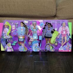 Set Of (5) Barbie Dolls 