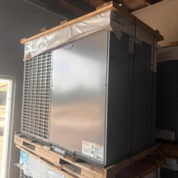 Brand new Carrier 5 Ton Package Heat Pump Unit