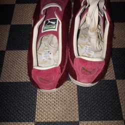 Brand New Classic Suede Puma size 10