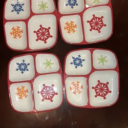 Christmas Set Of 4 Plates$3