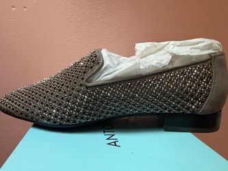 Women’s shoes