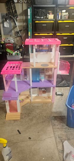 Barbie Dream House Lot