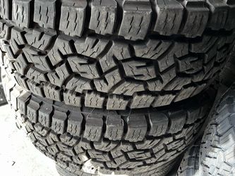 2 SEMI NEW LT 3511.50R20 TOYO OPEN COUNTRY AT3 tires for $270 PICK UP or $350 installed and balance. 90% . 351150R20 35 11.50 20 3511.50R20 35/11.50/2