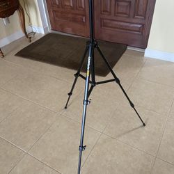 CAMQuip 707 Photo Tripod