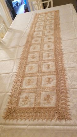 Table Runner (Laced Design)