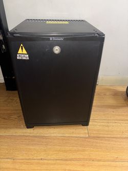Mini fridge