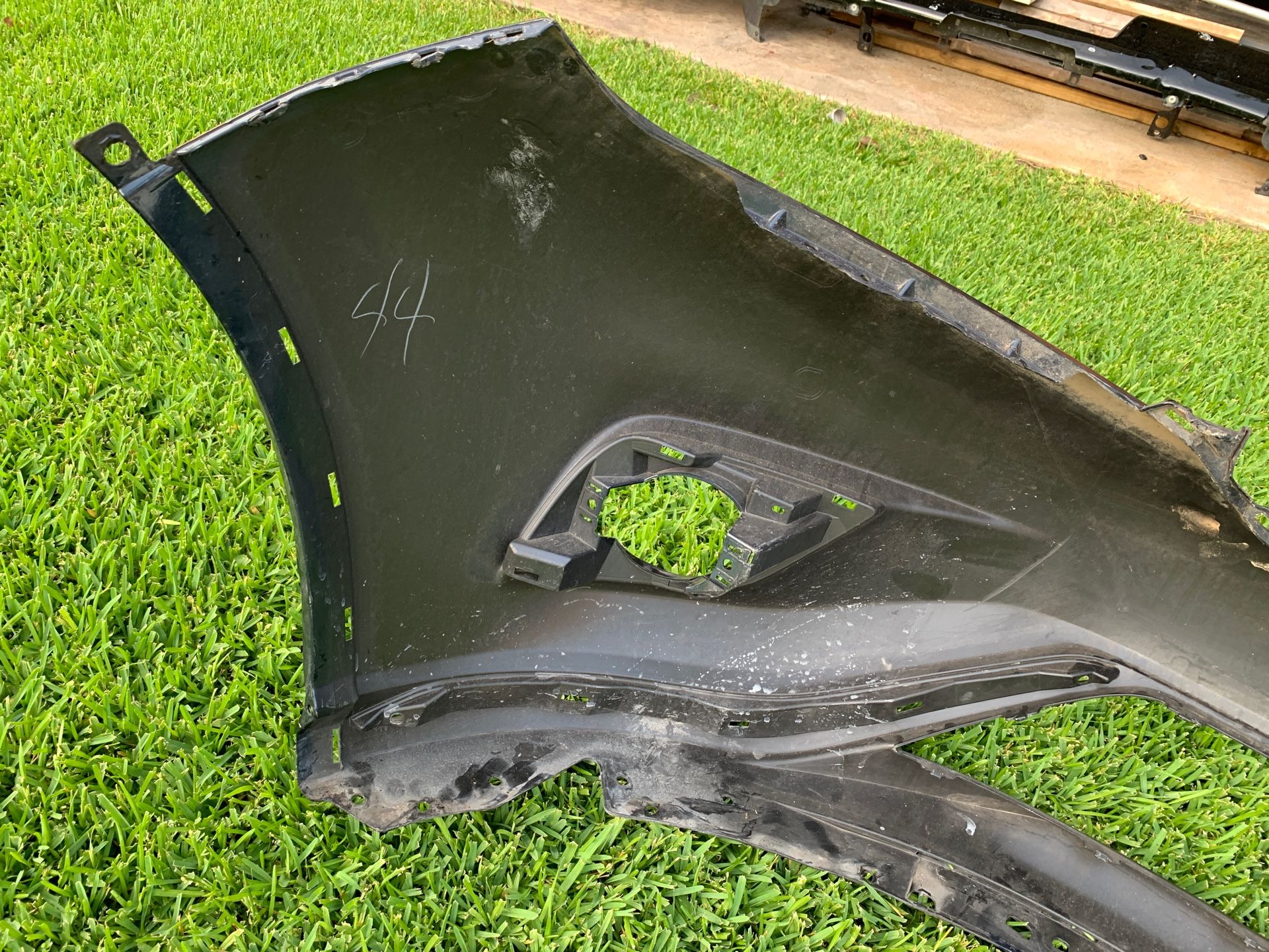 2015-2016-2017-2018 Nissan Murano front bumper