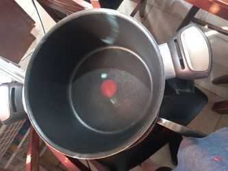 TFal Pot No Lid 5qt Apx