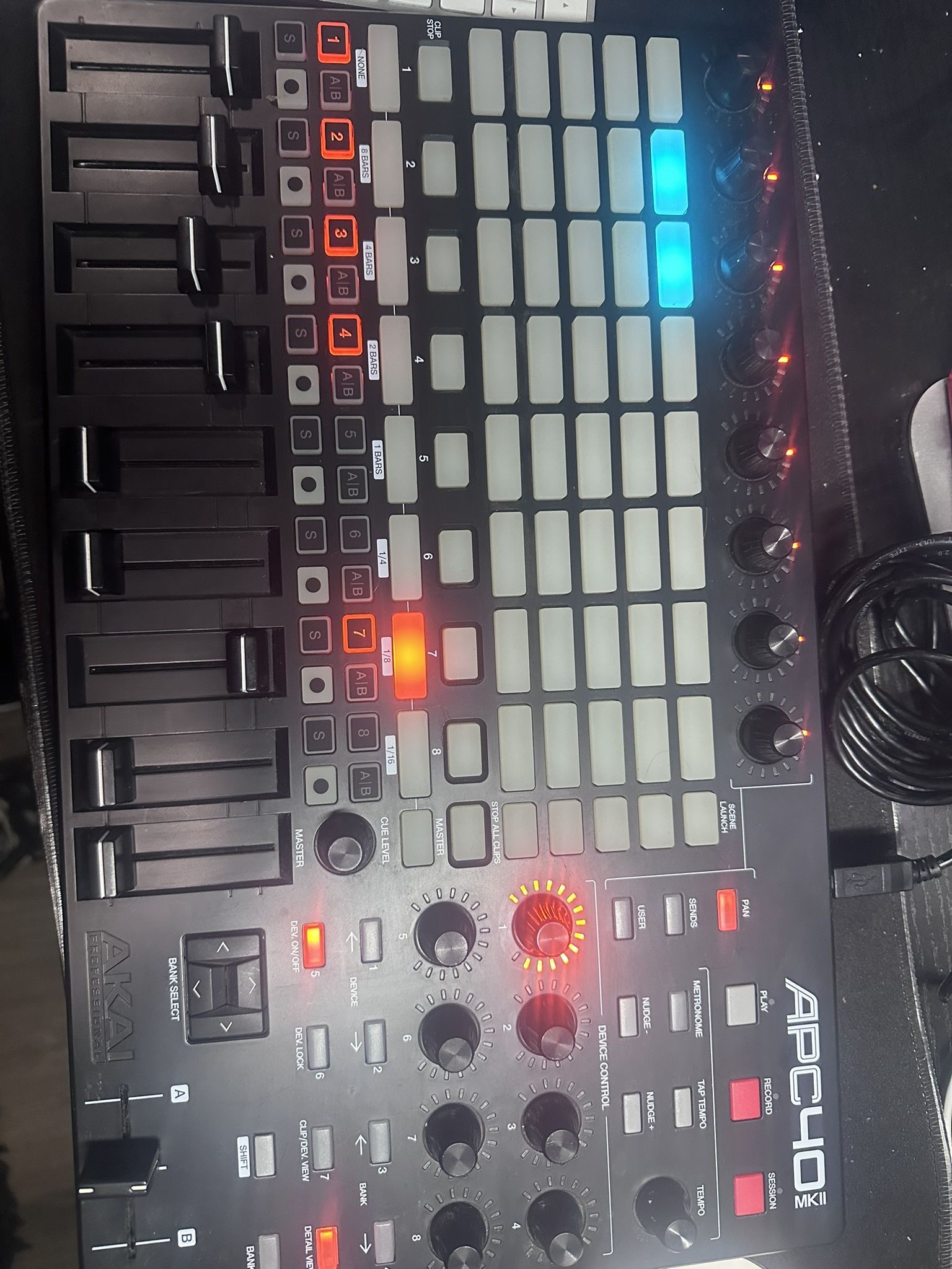 Akai APC 40 MkII