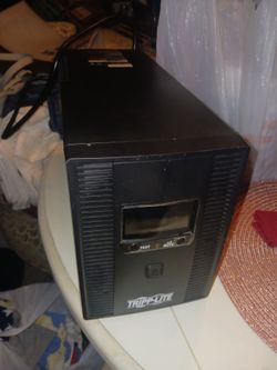 TRIPP LITE SMART 1500 LCDT LIKE NEW PAID 500+ SELL 1ST 100$ CASH FIRM