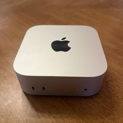 Mac mini Desktop - Latest Model - M4 chip - Built for Apple Intelligence - 16GB Memory - 256GB SSD - Silver