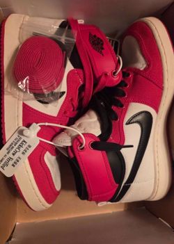 Jordan 1 Retro AJKO Chicago Sz 7