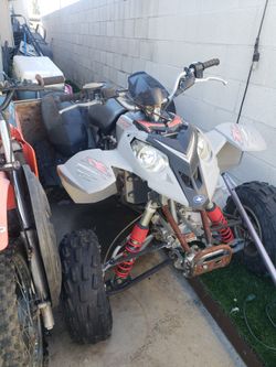 Polaris 2004 Predator 500