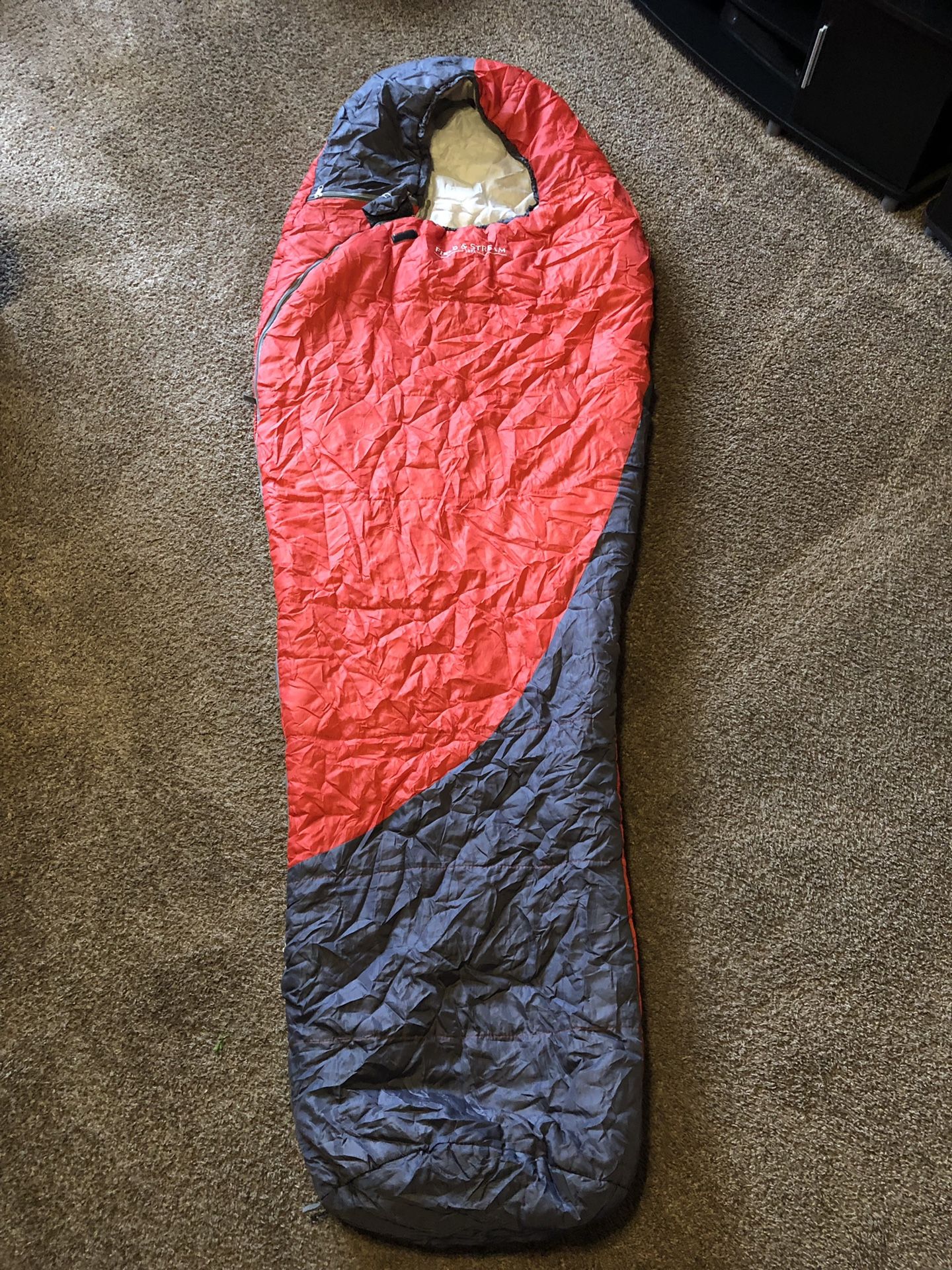 Field & Stream 20 degree Mummy Style Sleeping Bag