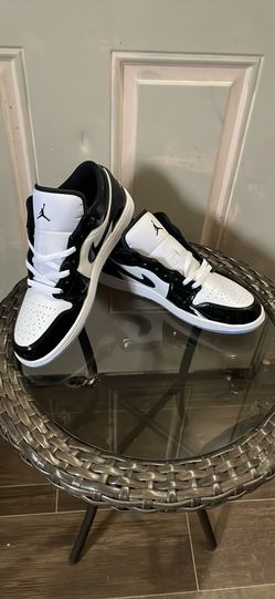 Jordan 1 Low Concords