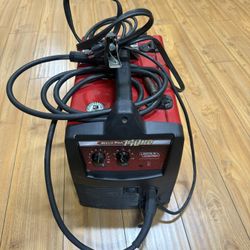 Lincoln Electric Weld-Pak 140 Amp MIG and Flux-Core Wire Feed Welder