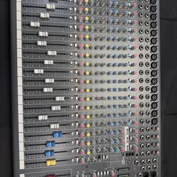 Allen & Heath ZED-22FX 22-channel Mixer with USB Audio Interface and Effects