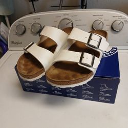 Women's Size 9. 5 BIRKENSTOCK SANDALS 