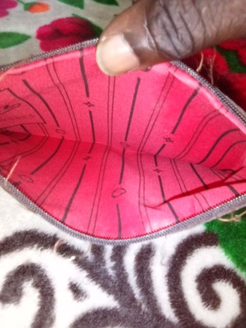 Purse Hat Totes 8$ Per Item 