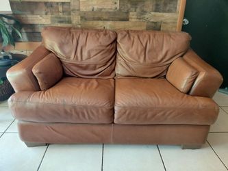 Leather loveseat like new