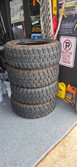 4 mud tires 265/70/17