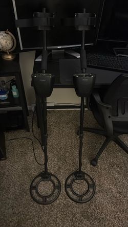2 metal detectors