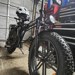 Foldable  Ebike ( helmet included!)