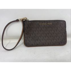 Womens BEAUTIFUL MICHAEL KORS JET SET TRAVEL WRISTLET