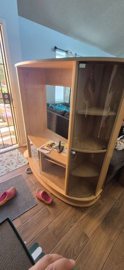 Media cabinet