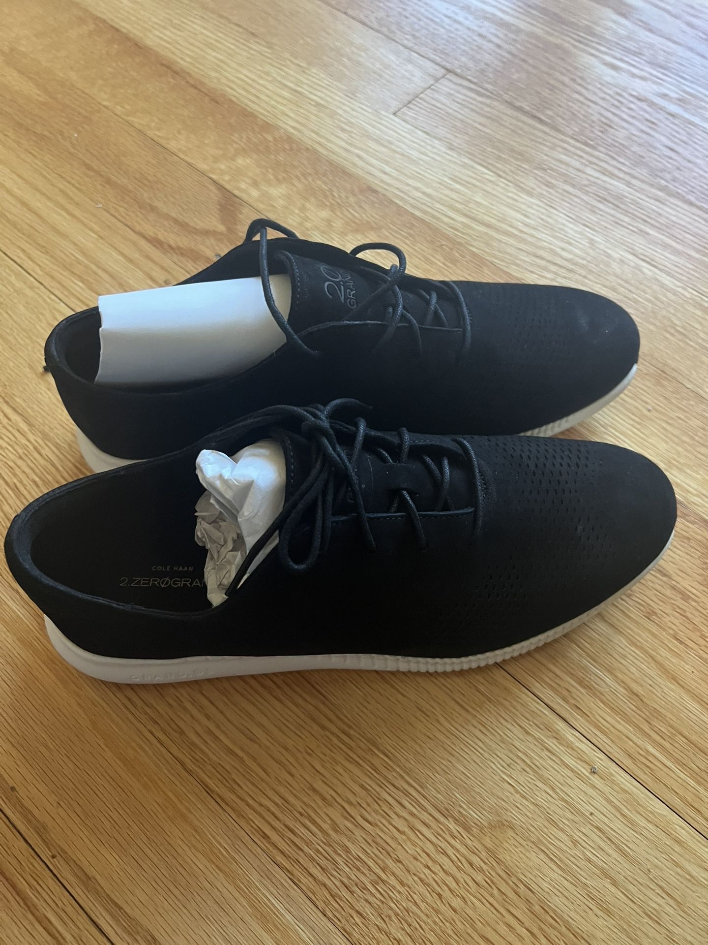 New Cole Haan Women's Laser Wing Black Nubuck