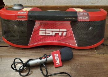 ESPN PLAY BY PLAY SPORTS BOOMBOX W/ MICROPHONE AND SPORTS PLAY CARD