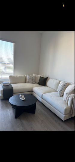 West Elm Haven Haven 2-butPiece Chaise Sectional (106")
