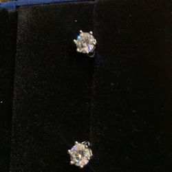 Classic Round Moissanite Stud Earrings – Brilliant Cut Sparkle, Sterling Silver Setting