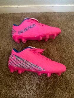 Girls soccer cleats
