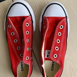 Converse Chuck Taylor All Star Slip-On Sneakers in Red (Size US Youth 13.5 / EU 31.5) Like New / Never Worn