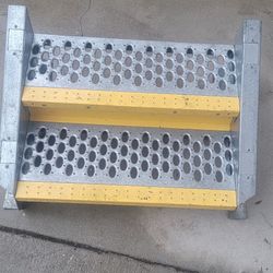 Escalones De Metal
