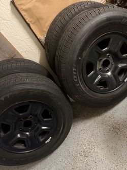 Jeep Wrangler Gladiator wheels and tires 245/75/17