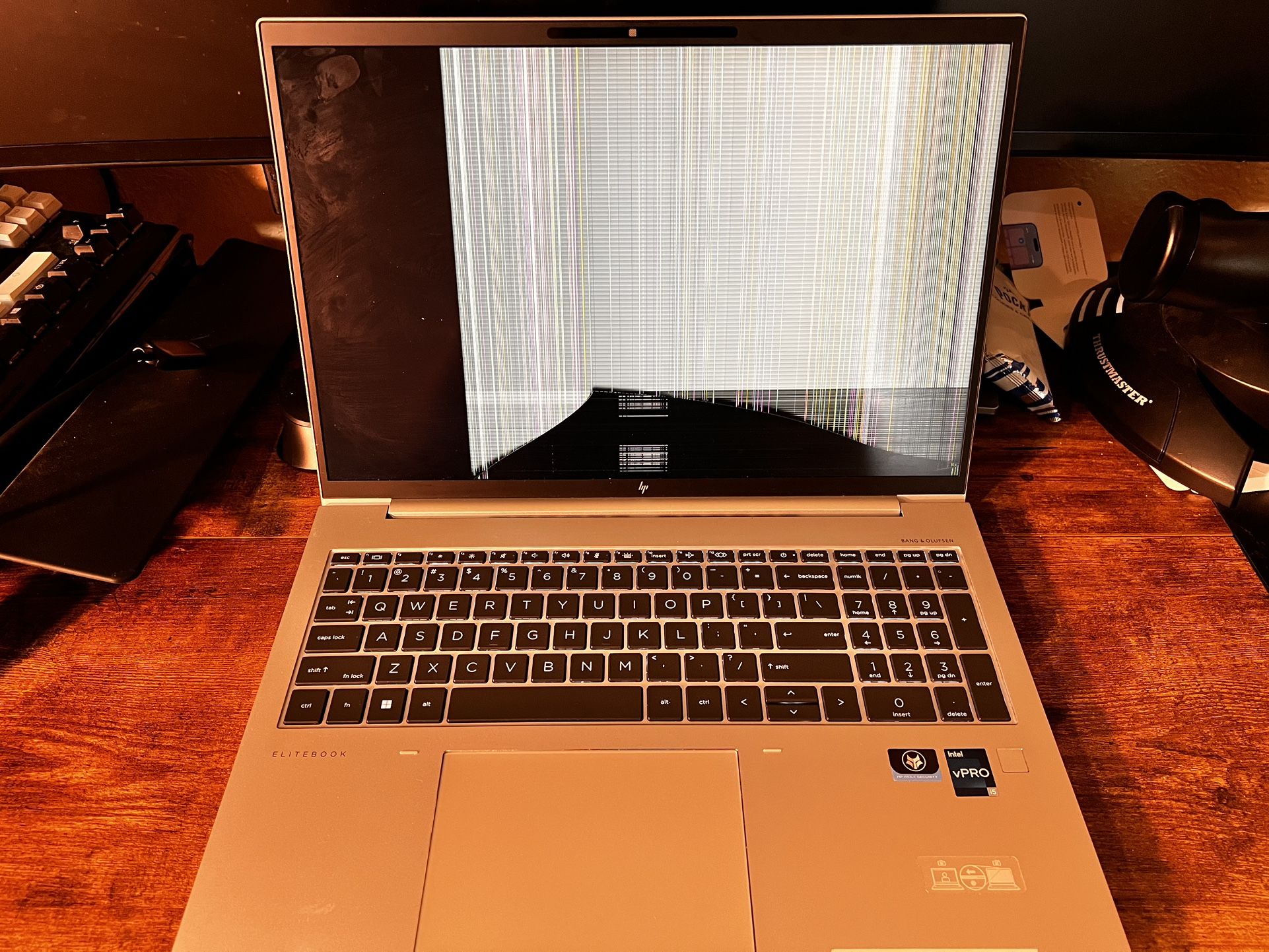 HP Elitebook 860 G9 FOR PARTS