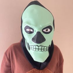 Fortnite Youth Skeleton Skull Trooper Mask 