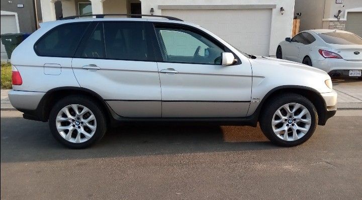 2002 BMW X5 for Sale in Fresno, CA - OfferUp