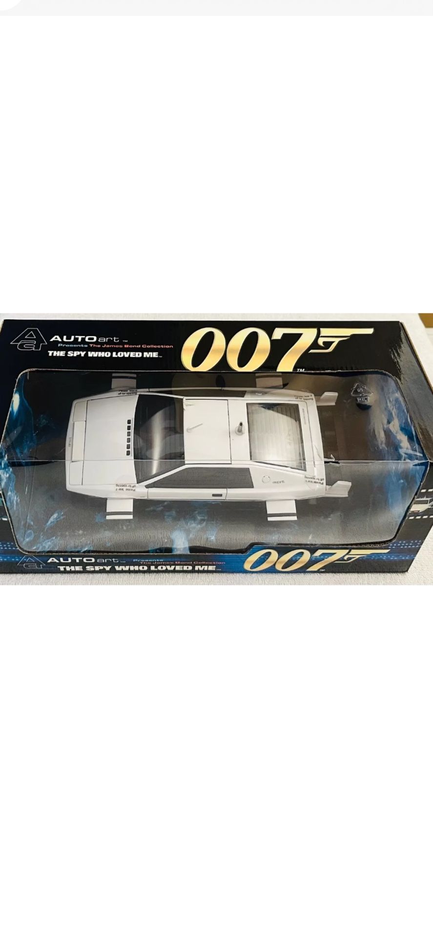 AUTOart 1/18 LOTUS ESPRIT SUBMARINE 007 James Bond The Spy Who Loved Me 21073
