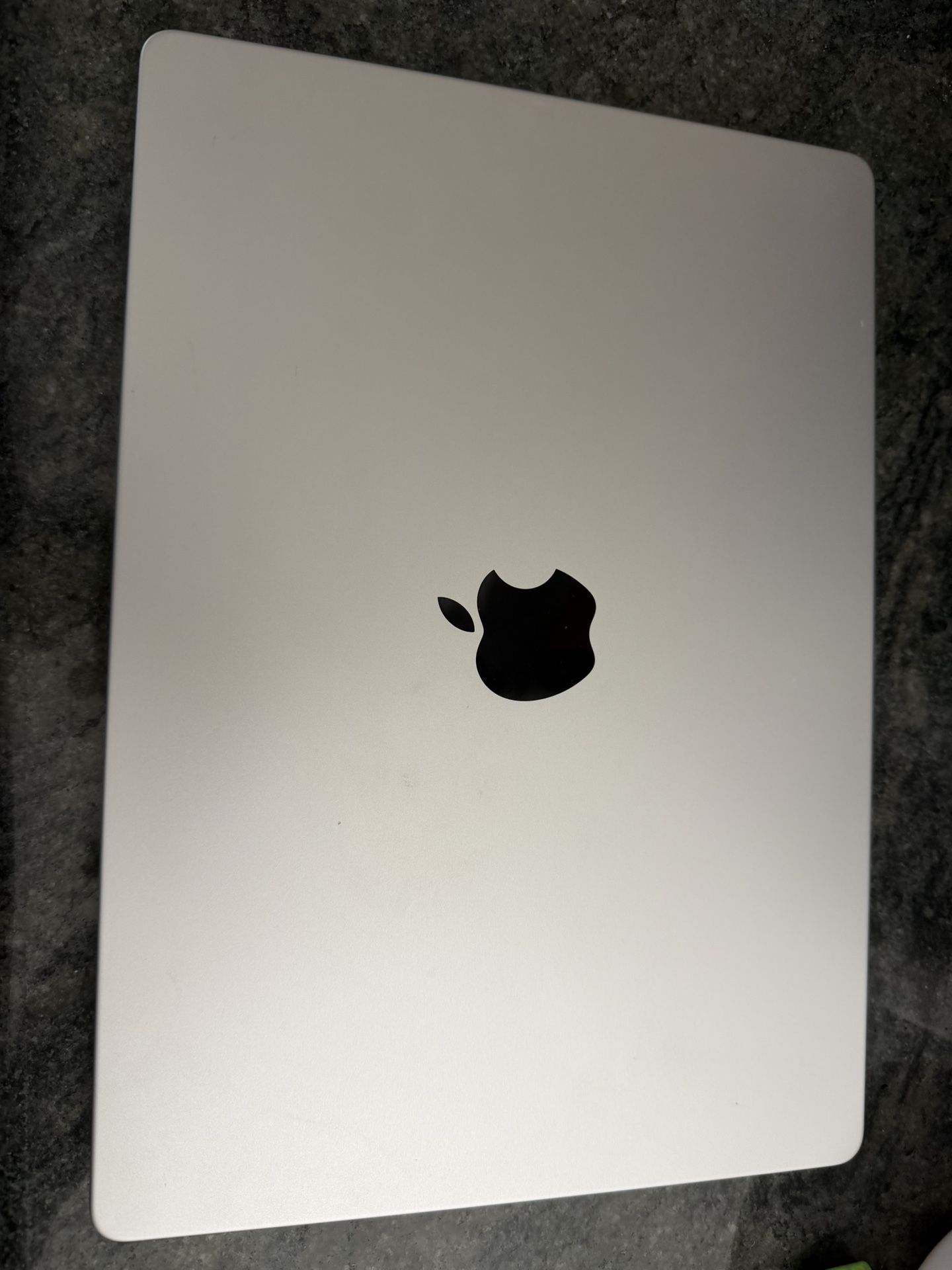 MacBook Pro 14" with Apple Care+ until 2026