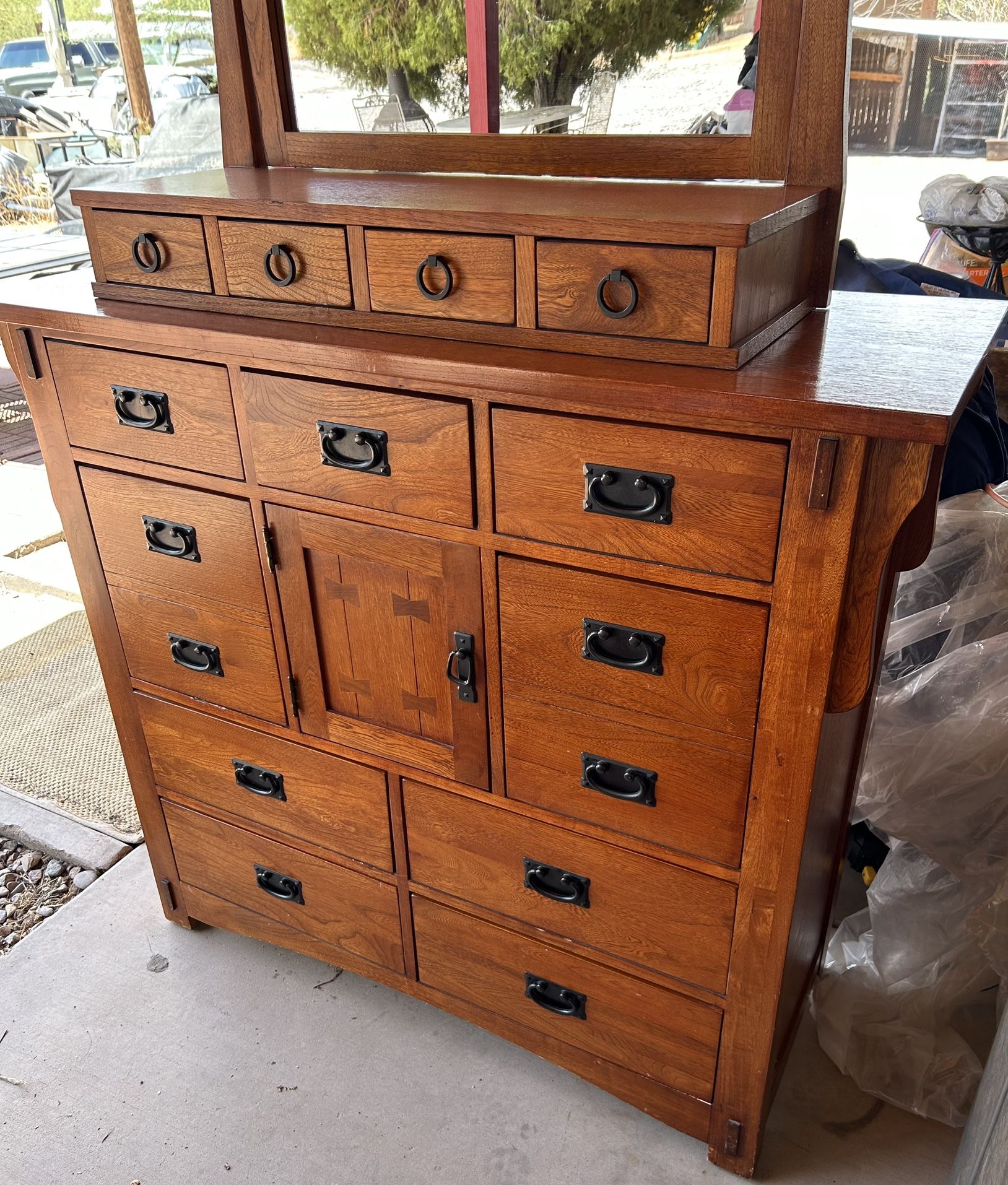 WOOD DRESSER W/ Removable Mirror Stand