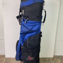Daltrek Blue Golf Bag No Shoulder Strap,  all zippers work...