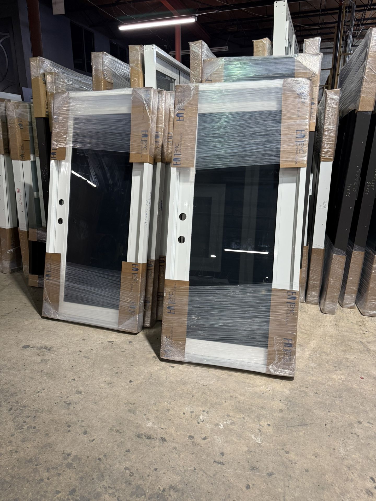 Puertas y Ventanas de Impacto 