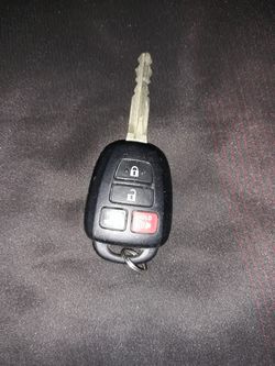 Toyota Camry 2014 + 15 remote