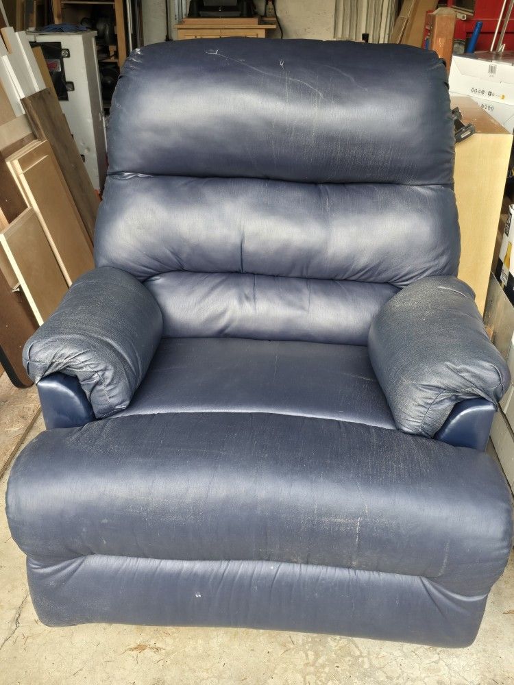 Free Recliner