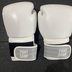 FightCamp Boxing Gloves – 12oz – White (Like New)